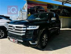 تۆیۆتا لاند کروزەر